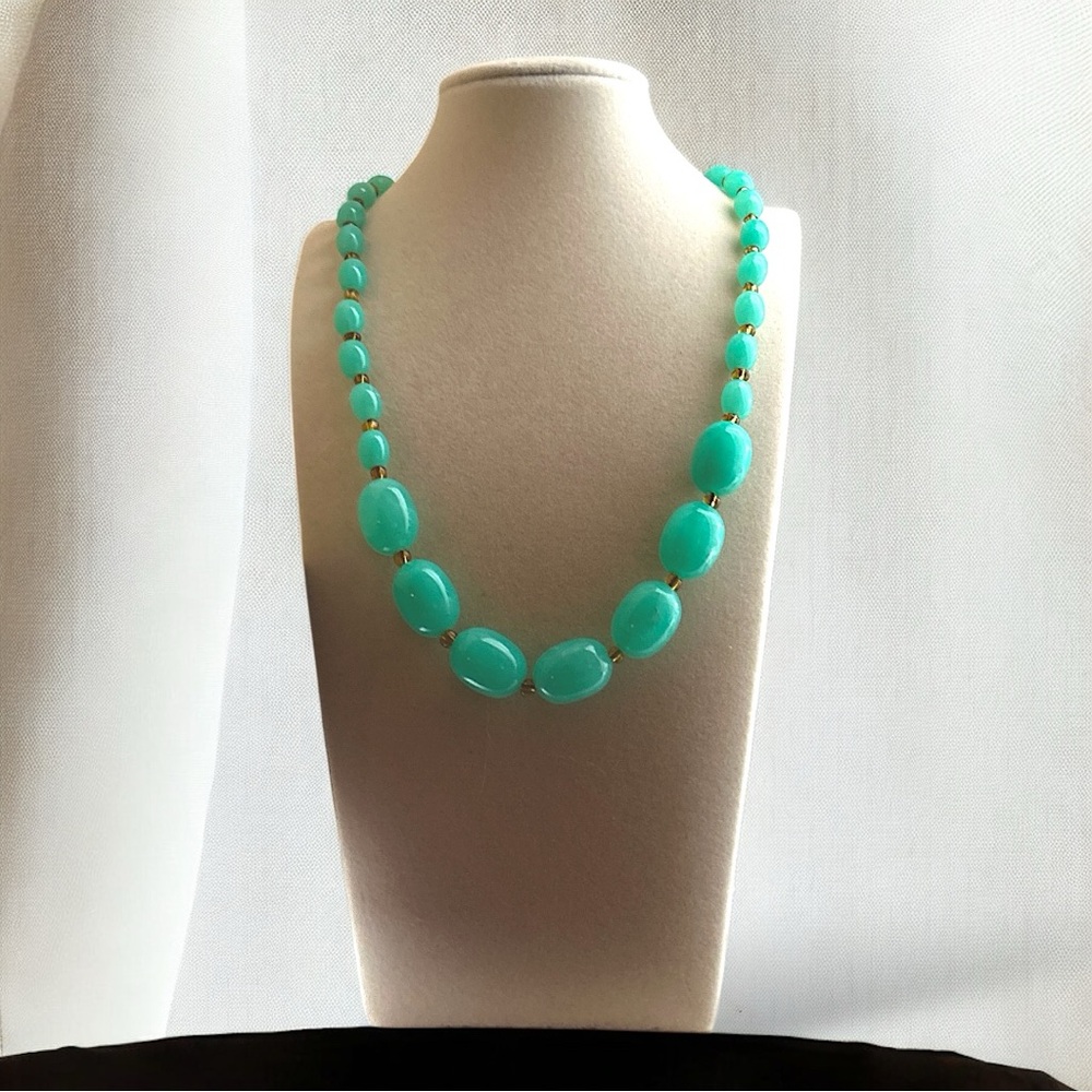 Mint Green Faux Jade Beaded Necklace